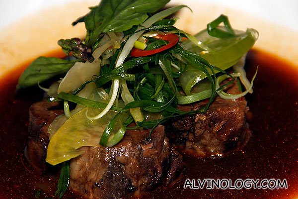 Braised Wagyu beef shin, Taiwanese style, green tomatoes, thai basil (AUD$25)