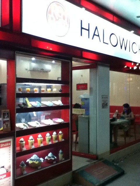 Halowich icecream shop