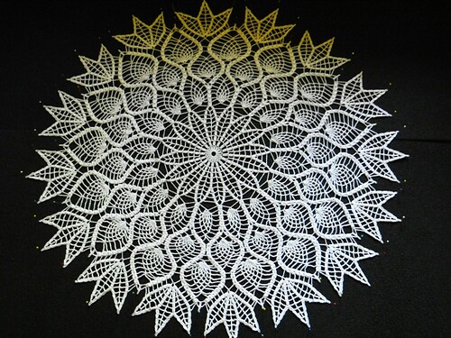 Large Pineapple Doily 02