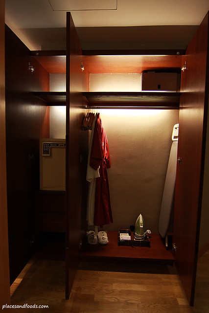 Equatorial hotel penang wardrobe