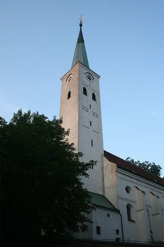 Alte Haidhauser Kirche (am Ostfriedhof)