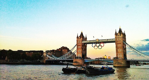 無料写真素材|建築物・町並み|橋|タワーブリッジ|風景イギリス|イギリスロンドン|オリンピック|ロンドンオリンピック年