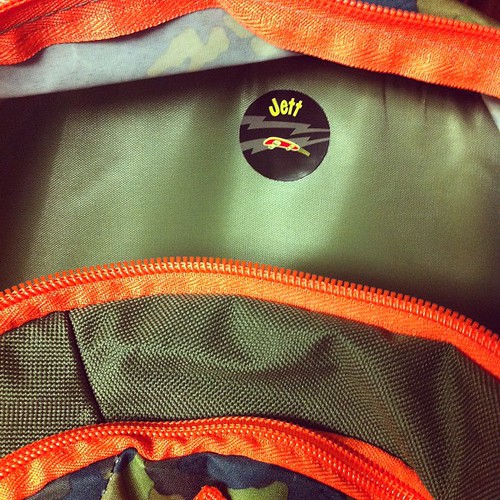 A shoe label inside of his backpack works perfectly! @mabelhood #mabelslabels