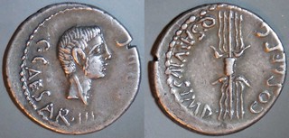 523/1b Salvidienus, Octavian Denarius, C.CAESAR Q.SALVIVS IMP COS DESG, Octavian, Thunderbolt. Italy 40BC.