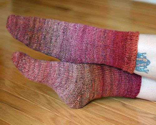 Nest - Analog Girl - sock - pair - heel