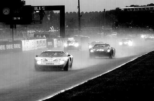 Le Mans Classic 2012-départ pluie Ford GT 40 by BigBlockAgency