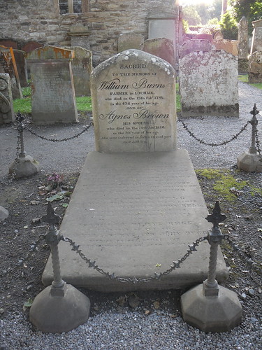 Burns' parents' grave