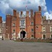 Thames Path 03 - Hampton Court Palace front