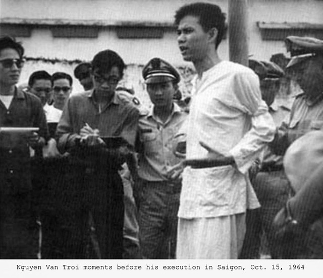 Nguyen Van Troi moments before his execution
