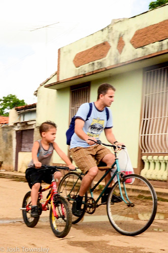Bicycle scenes from Cuba by Josh Townsley--12