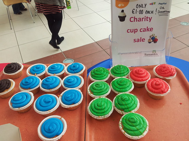 Cupcakes (in olympic colors) for charity