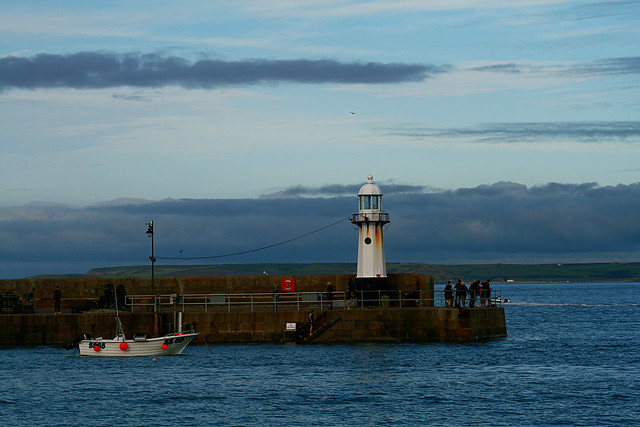 StIves-harbour-lighthouse