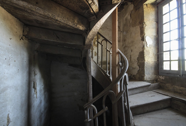La Château - stairs to the attic