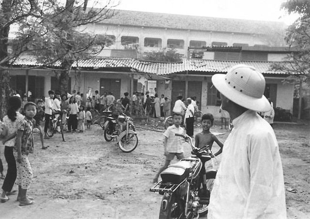 VC Rocket Attacks Kill Many Saigon Civilians - An elementary school bears the marks of the VC rocket attack. 11 June 1968