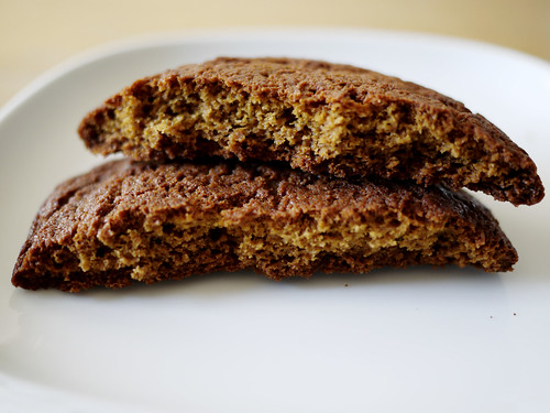 08-29 ginger molasses cookie