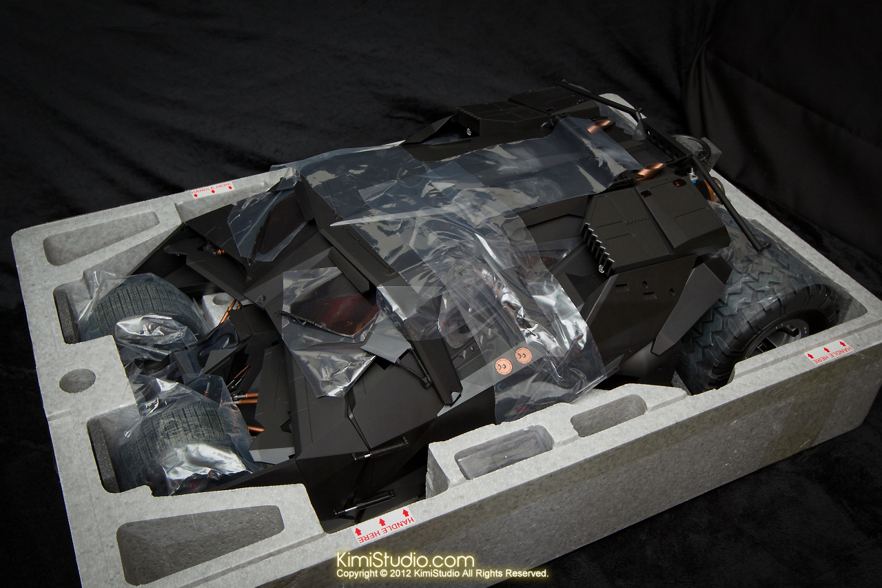 2012.09.22 MMS69 Hot Toys Batmobile-007