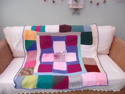 Sally has very kindly assembled this blanket for me, she has made a great job!