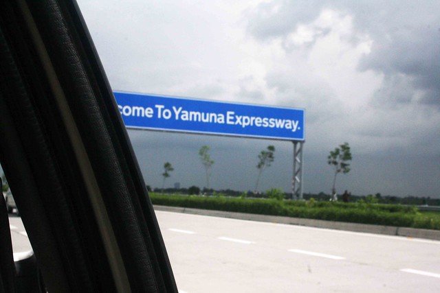 City Hnagout – Yamuna Expressway, Greater Noida