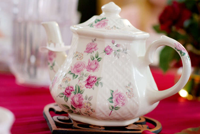 rose tea pot