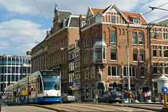 Tram dans la rue Raadhuisstraat