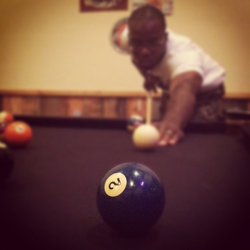 Game of pool with the hubby @mr_8107 #hickscabintrip12