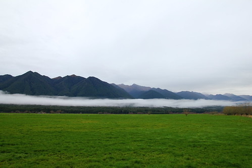 New Zealand: Land of The Long White Cloud  