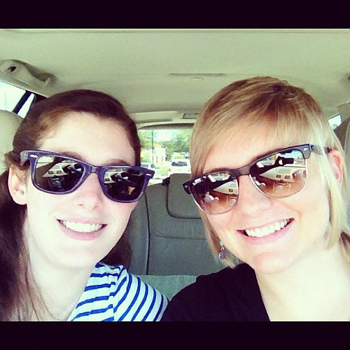 Sept 2, 2012 - the lupus twins, everyone! @anneeliselove