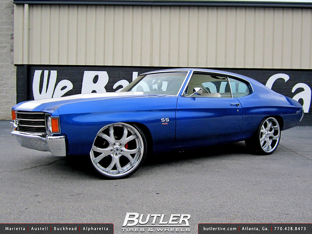 1972 Chevy Chevelle with 22in Asanti AF143 Wheels
