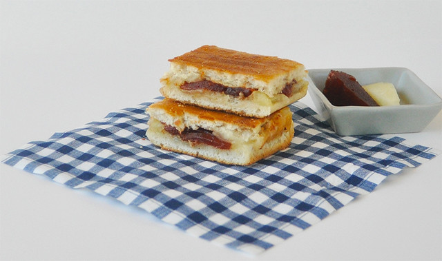 manchego guava grilled cheese1