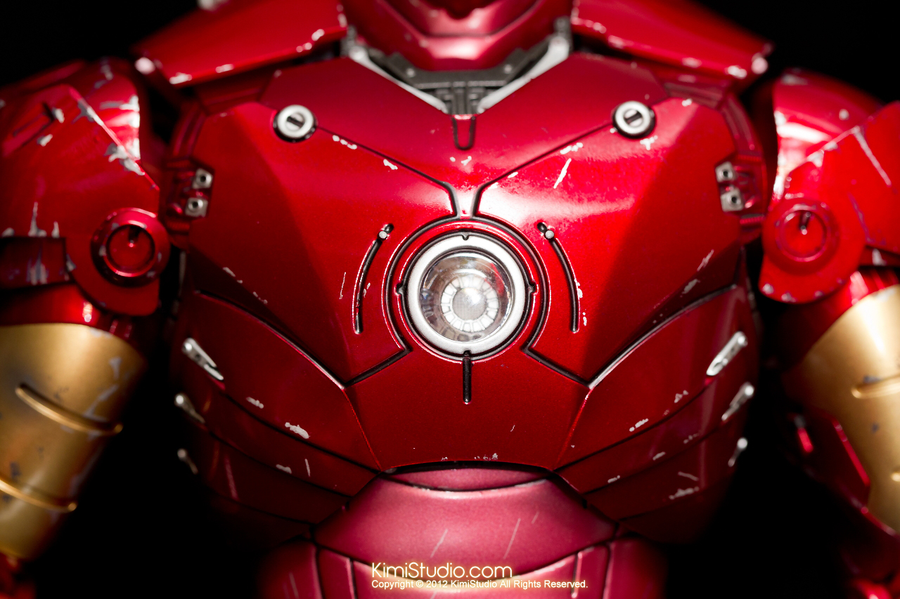2012.09.13 MMS110 Hot Toys Iron Man Mark III 戰損-013