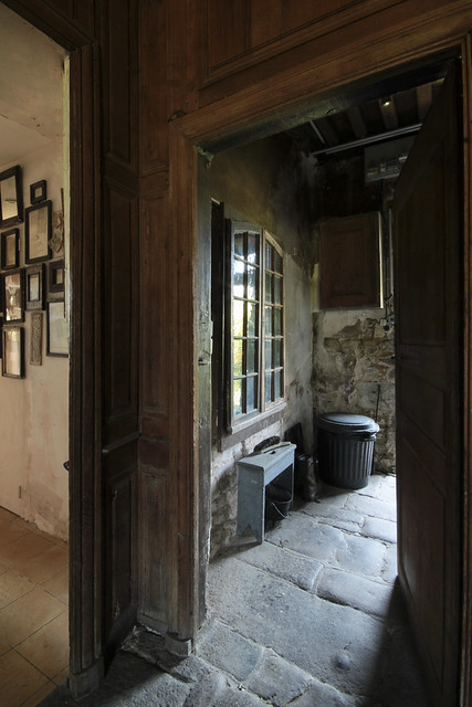 Le Château - back door