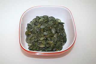 05 - Zutat Kürbiskerne / Ingredient pumpkin seeds