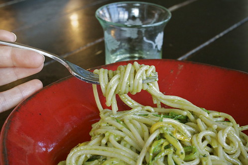 Creamy Zucchini Strand Pesto Pasta