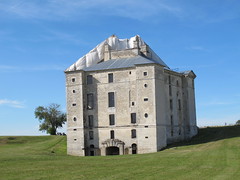 Château de Maulnes (XVIe), Cruzy-le-Châtel (89)
