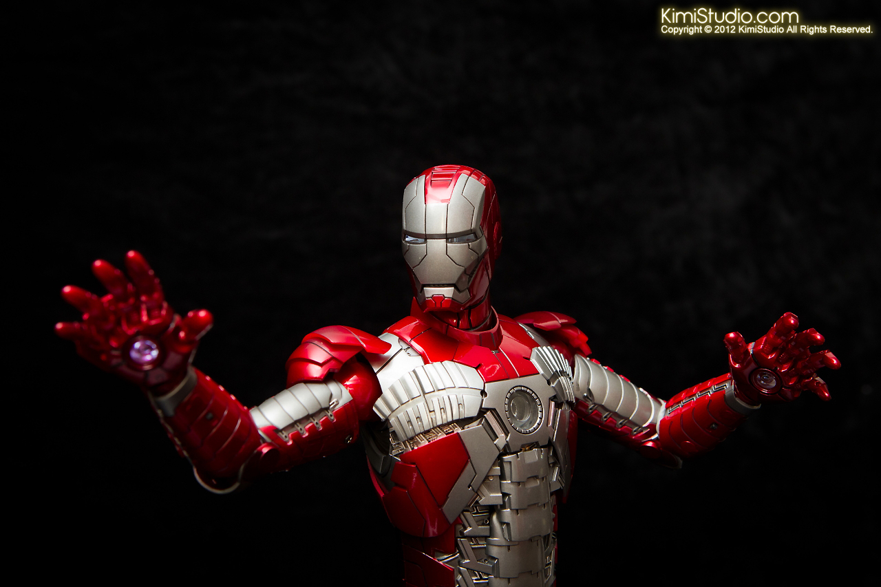 2012.09.01 Hot Toys Iron Man Mark V-031