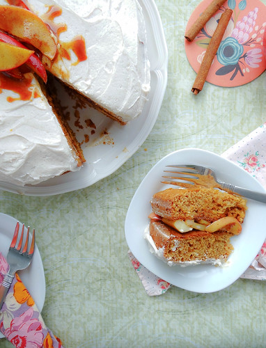 apple caramel cake // cinnamon frosted