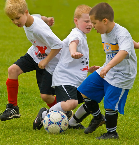 Soccer_children_sports_active_1