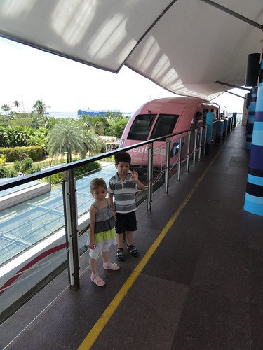 The monorail on Sentosa Island (Singapore)