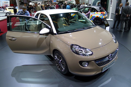 Opel ADAM - Chocolate Brown
