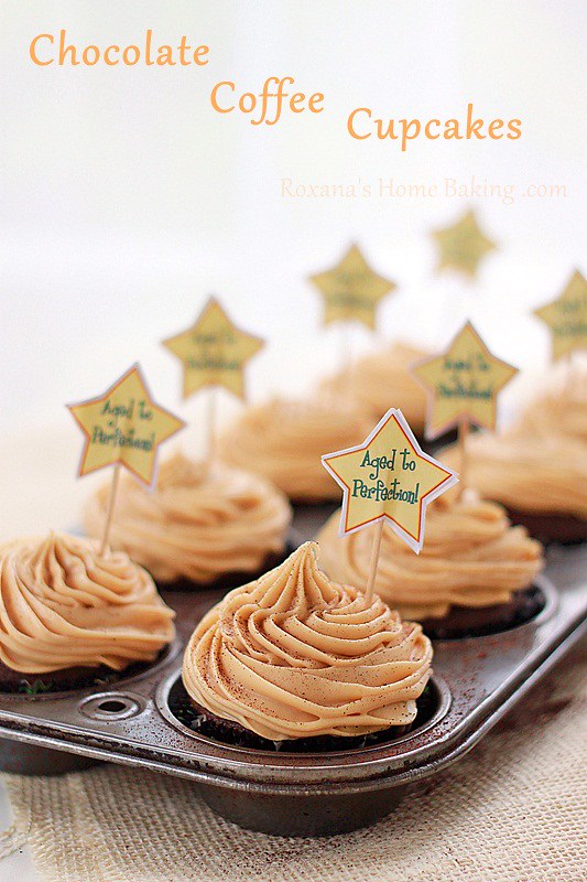 One of the easiest cupcakes I've made in a long time, these chocolate cupcakes with coffee cream cheese frosting are a great choice for both chocolate and coffee lovers