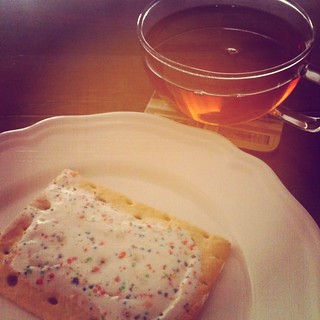 Pop Tart & Caramel Tea