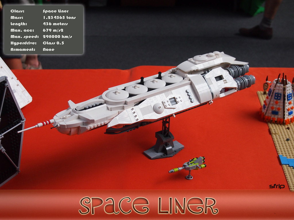 LEGO SPACE LINER