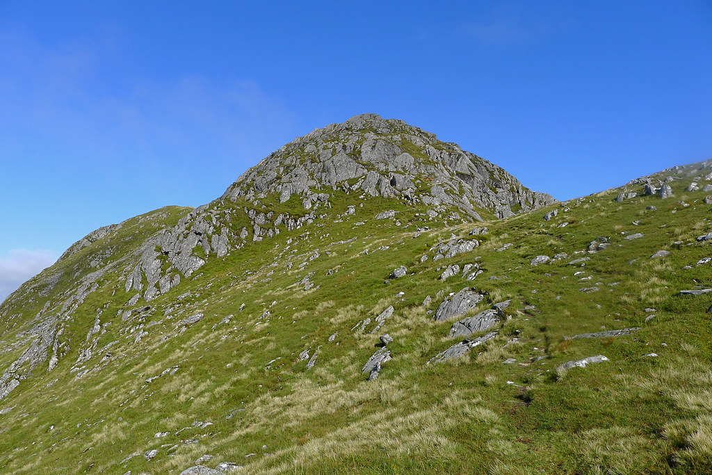 The east top of Luinne Bheinn