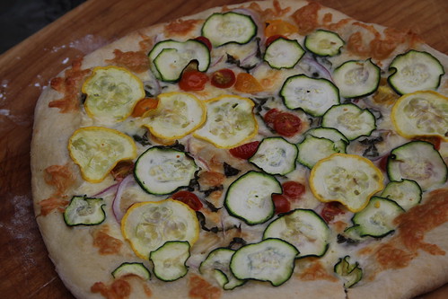 Garden veggie pizza