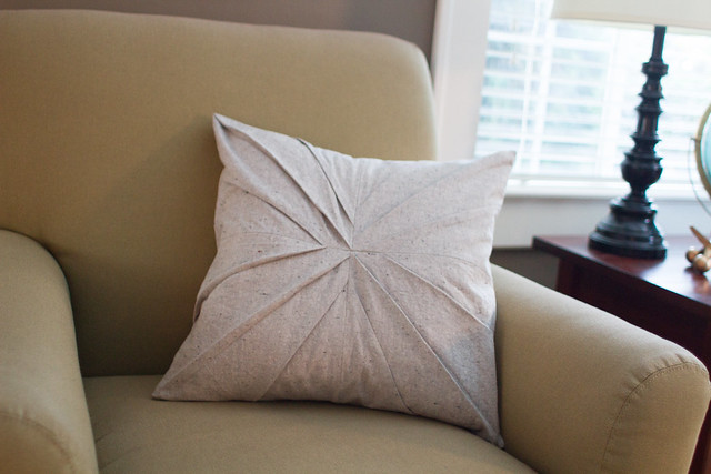 pleated pillow tutorial
