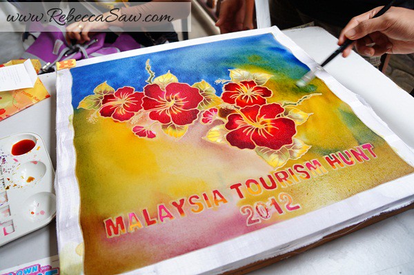 Malaysia tourism hunt 2012 - nor arfa batik terengganu-001