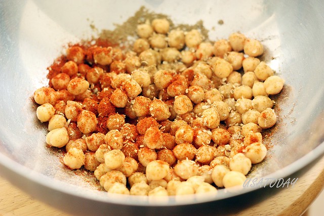 oven baked chickpeas 2
