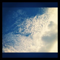 【写真】空は秋めいて来たのに、まだまだ暑い(-｡-; #空 #雲 #sky #cloud  #カコソラ