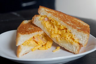 The Mac n Grilled Cheese