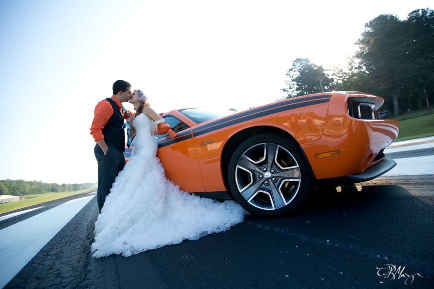 Wedding_Couple_Car_Airstrip_Kiss